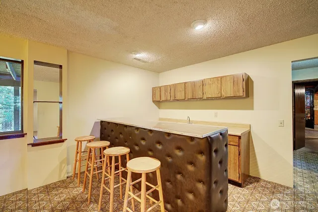 $3,295 | 19623 Southeast 216th Street, Maple Valley, WA 98038