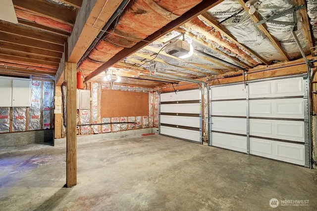 $3,295 | 19623 Southeast 216th Street, Maple Valley, WA 98038