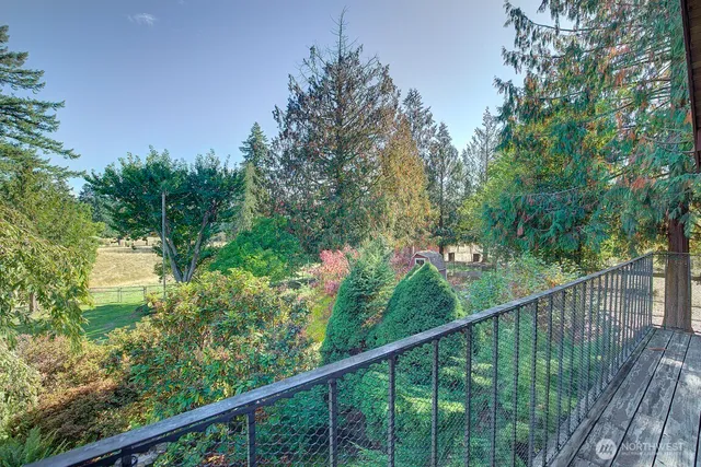 $3,295 | 19623 Southeast 216th Street, Maple Valley, WA 98038