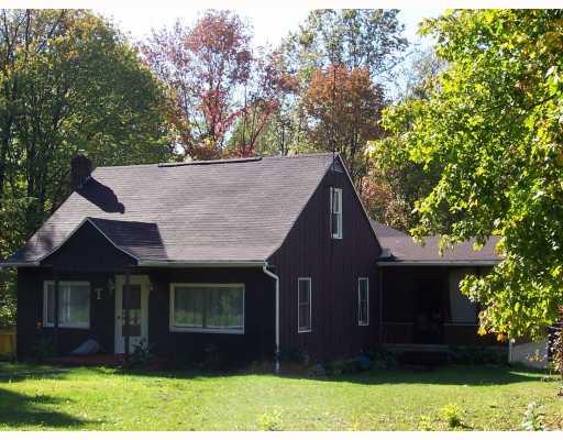 3209 Mercer Road New Castle, PA 16105 - Photo 1 of 8 Exterior Front. Satisfyingly Spacious!