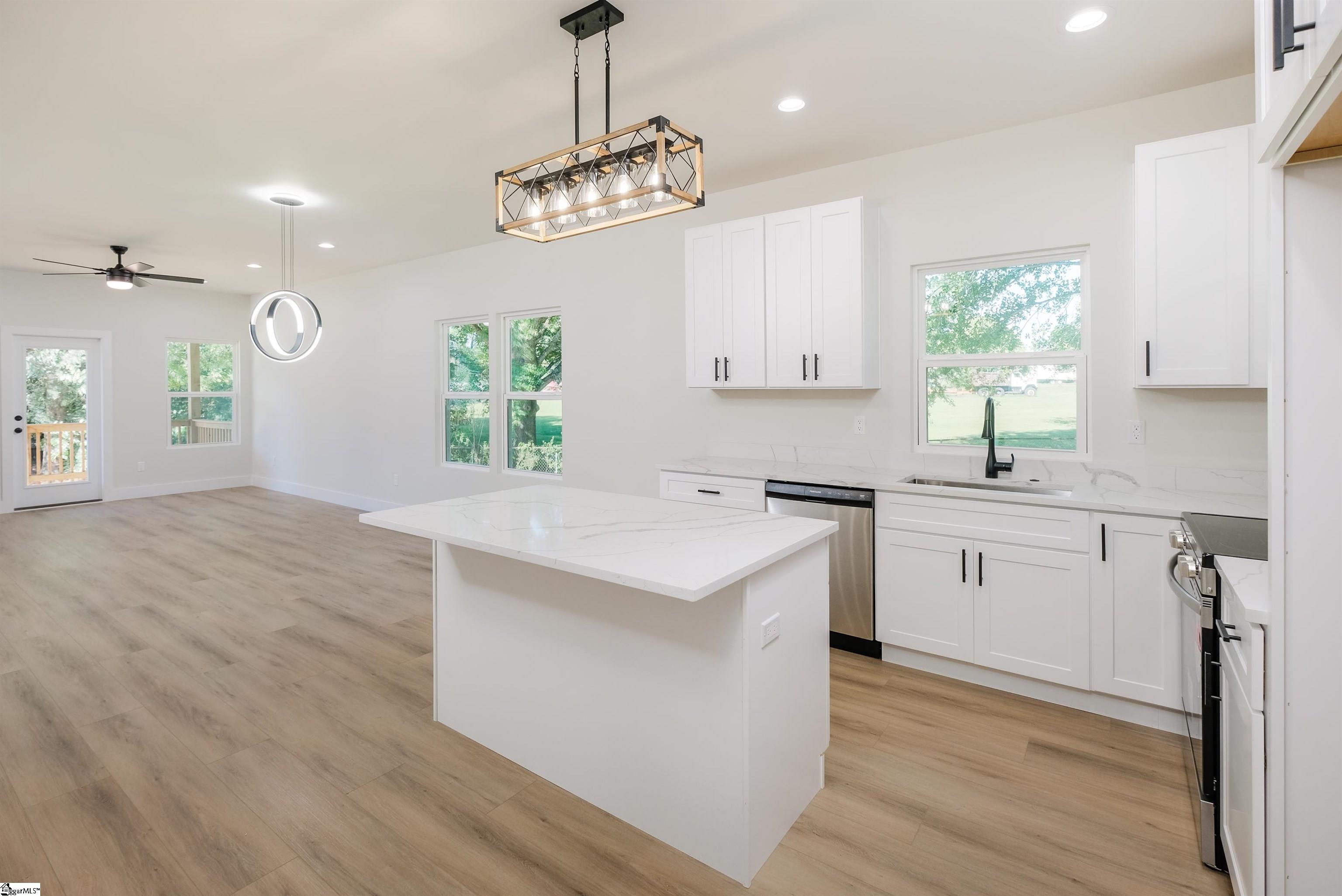 110 Simmons Road Woodruff, SC 29388 - Photo 6 of 17 Gallery Image 6