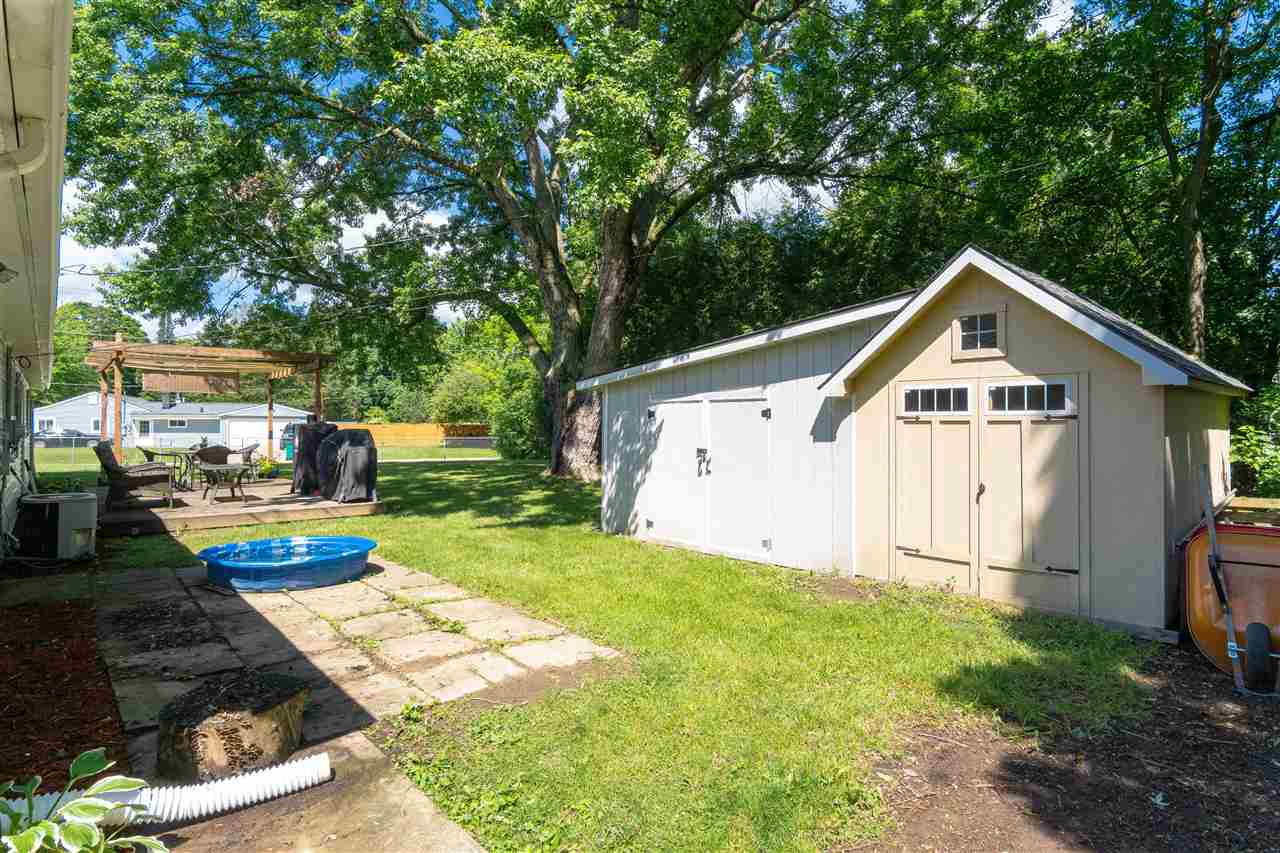6412 Hermana Road West Bloomfield, MI 48324 - Photo 7 of 34 50077862-6.JPG