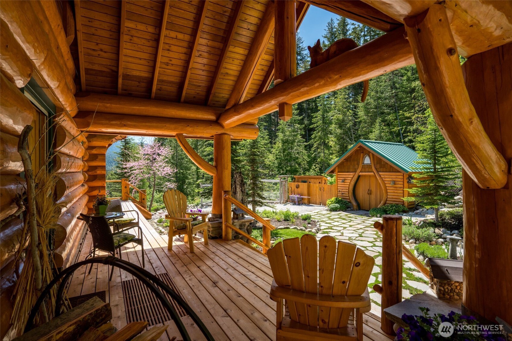 11411 Shugart Flats Road Leavenworth, WA 98826 - Photo 10 of 40 a view of balcony with wooden floor