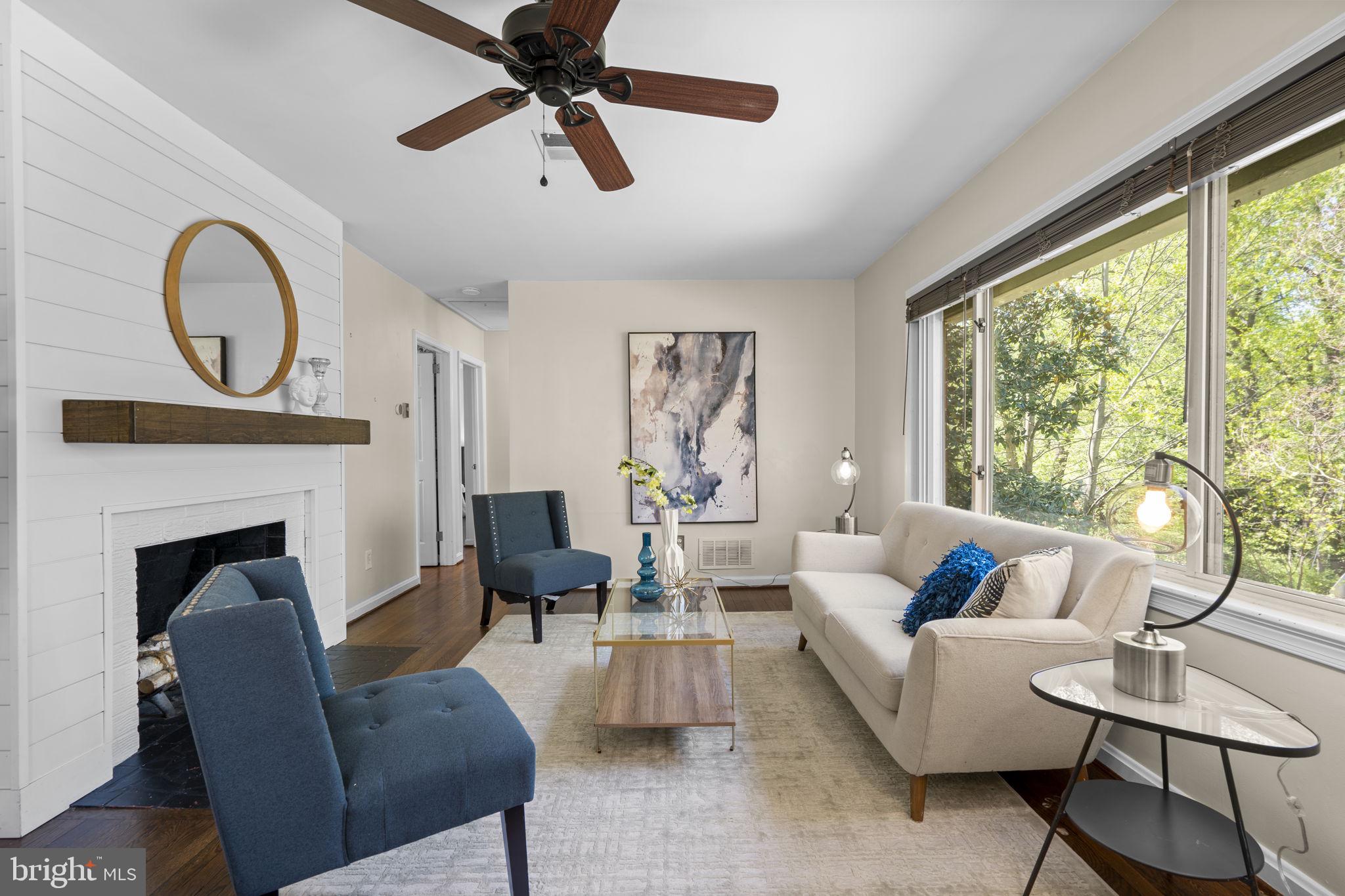 7005 Grove Road Alexandria, VA 22306 - Photo 10 of 81 Large window provides lots of natural light