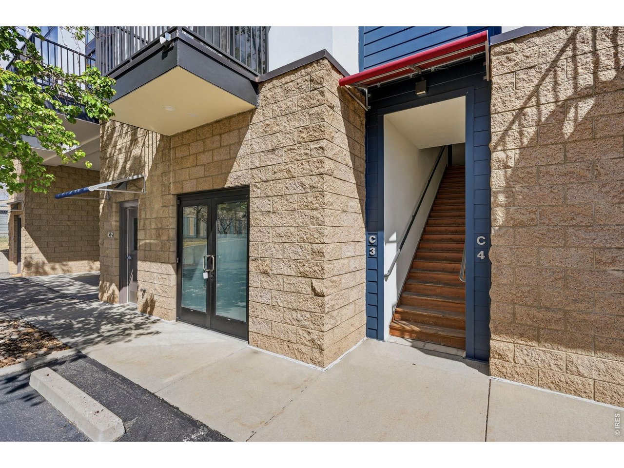 4645 Broadway, Unit C3 Boulder, CO 80304 - Photo 26 of 40 Separate entrance to commercial space and living space.