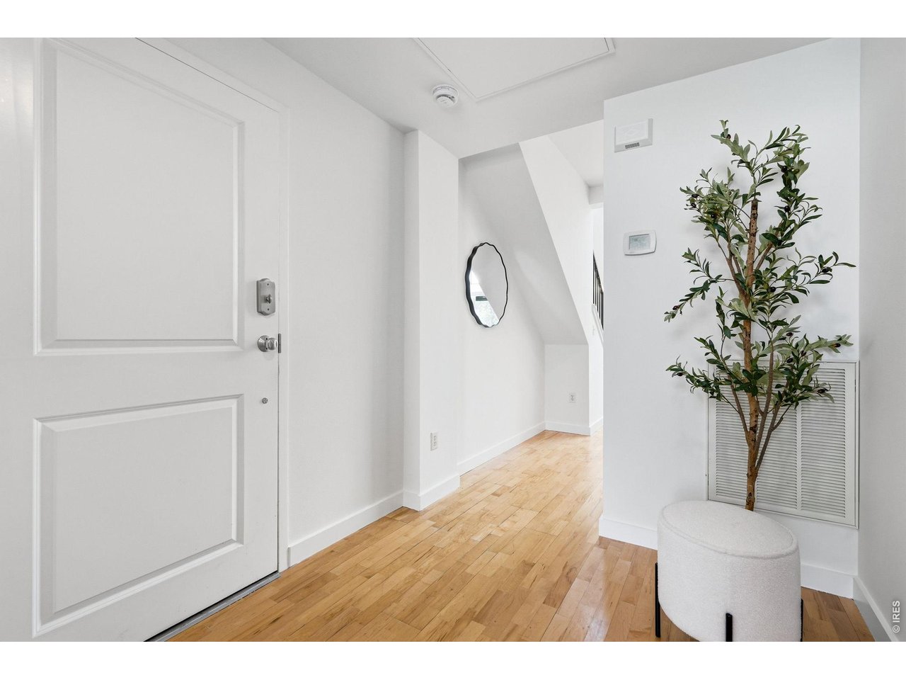 4645 Broadway, Unit C3 Boulder, CO 80304 - Photo 4 of 40 Inviting entry.