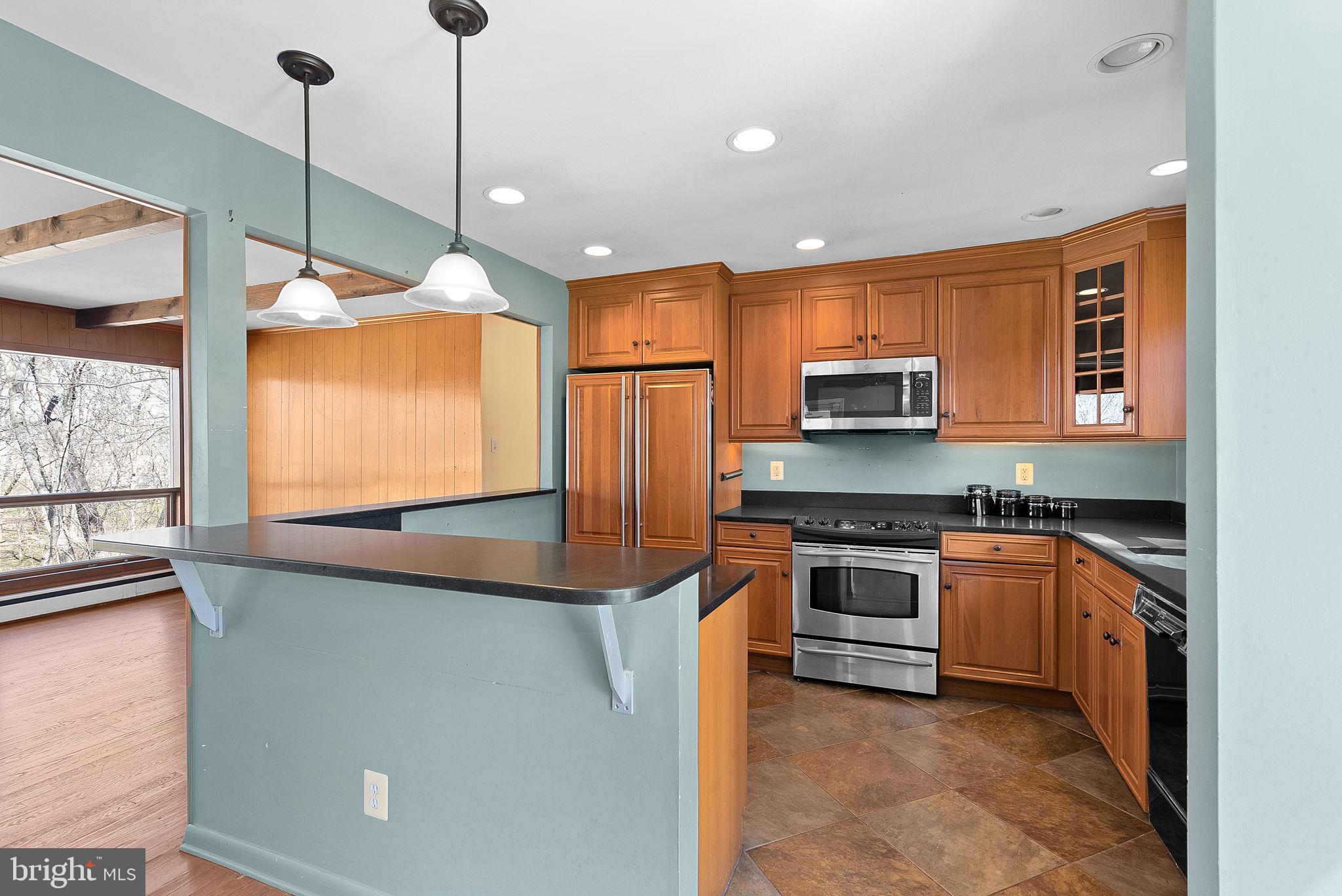 19649 Youngs Cliff Road Sterling, VA 20165 - Photo 19 of 81 Gallery Image 19