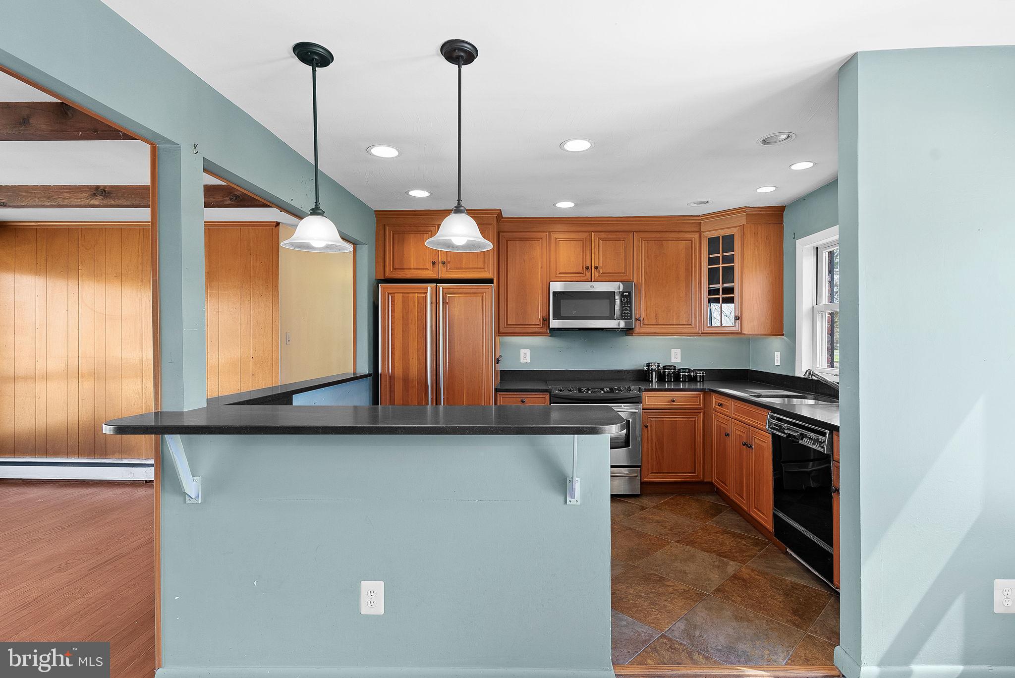 19649 Youngs Cliff Road Sterling, VA 20165 - Photo 20 of 81 Gallery Image 20