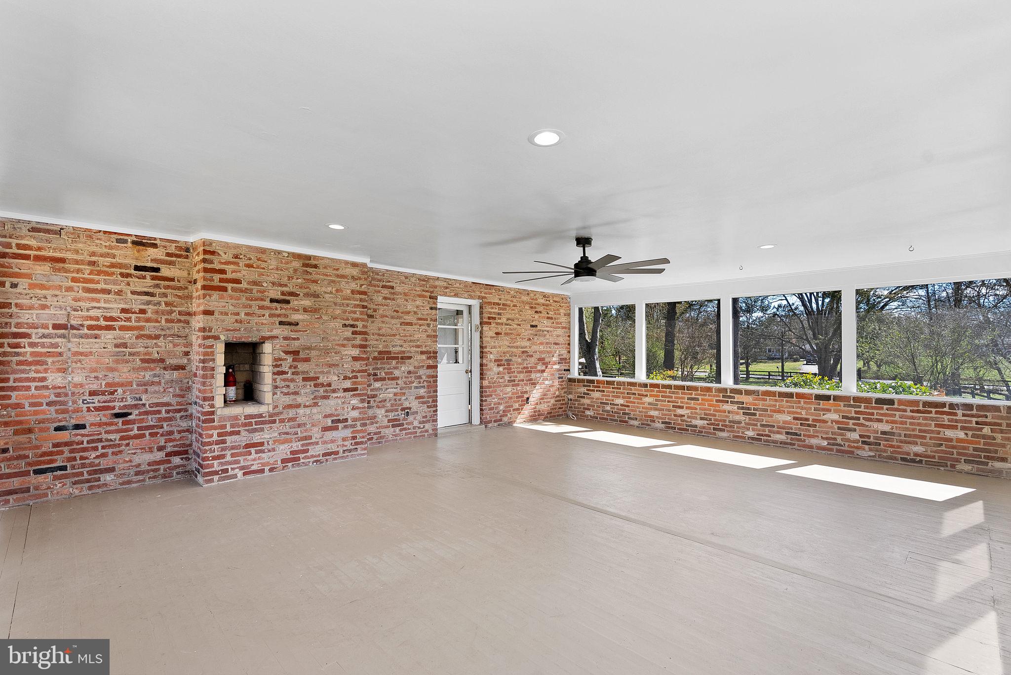 19649 Youngs Cliff Road Sterling, VA 20165 - Photo 29 of 81 Gallery Image 29