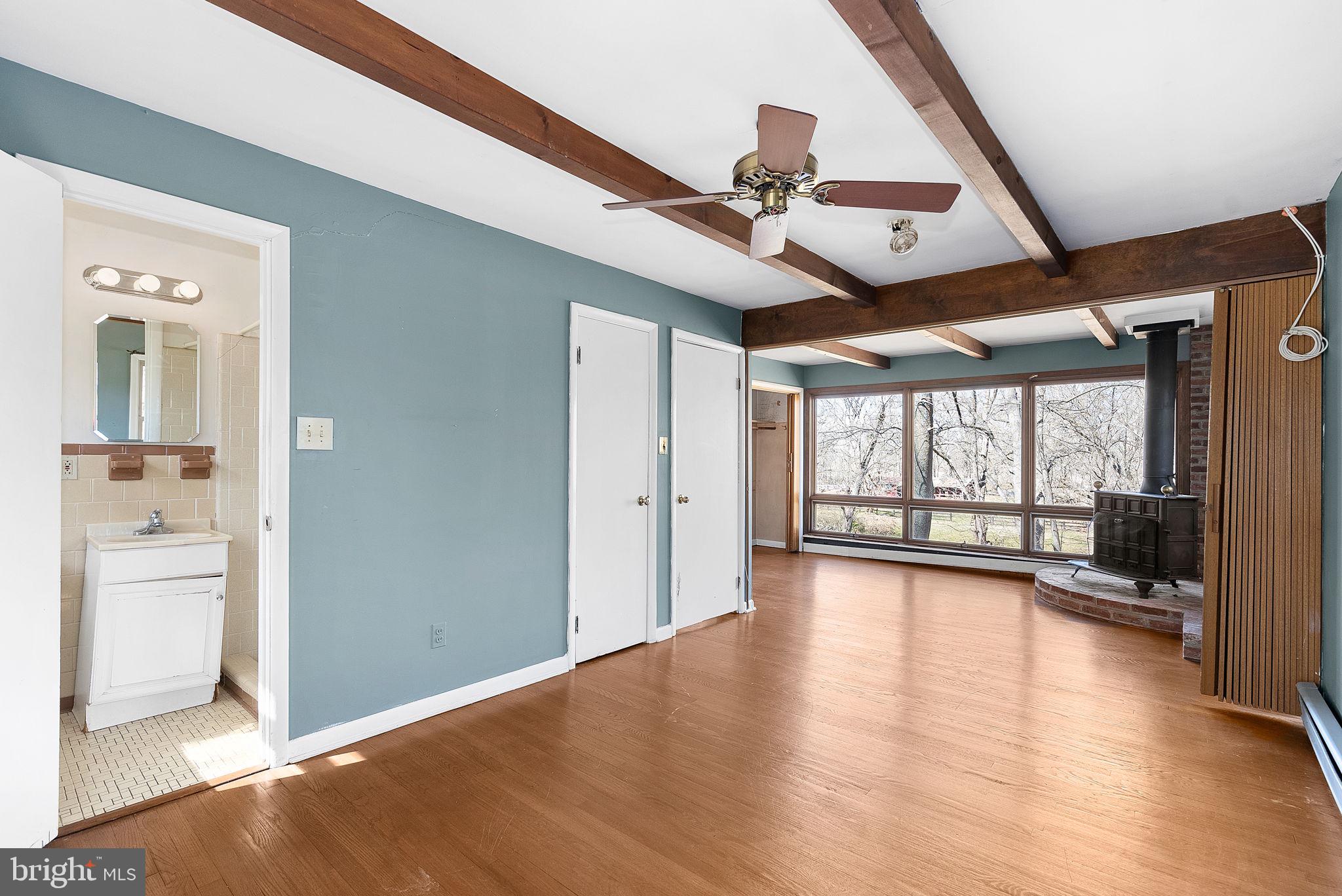 19649 Youngs Cliff Road Sterling, VA 20165 - Photo 40 of 81 Gallery Image 40