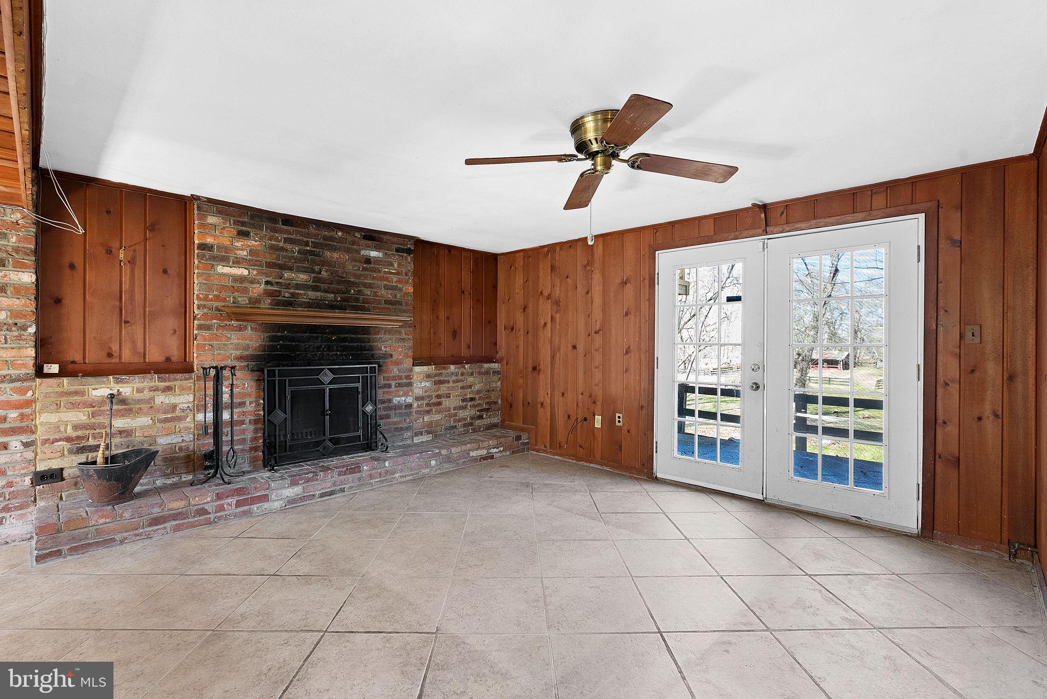 19649 Youngs Cliff Road Sterling, VA 20165 - Photo 43 of 81 Gallery Image 43