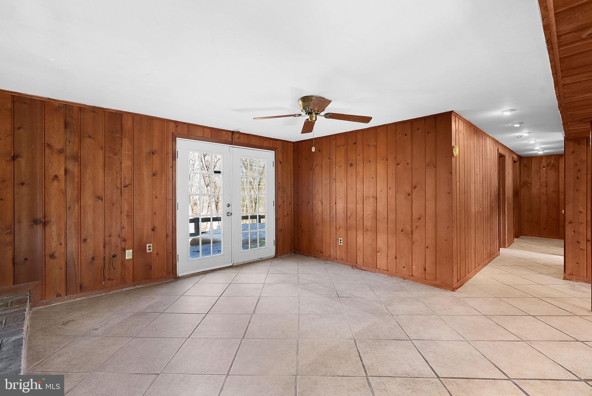 19649 Youngs Cliff Road Sterling, VA 20165 - Photo 44 of 81 Gallery Image 44
