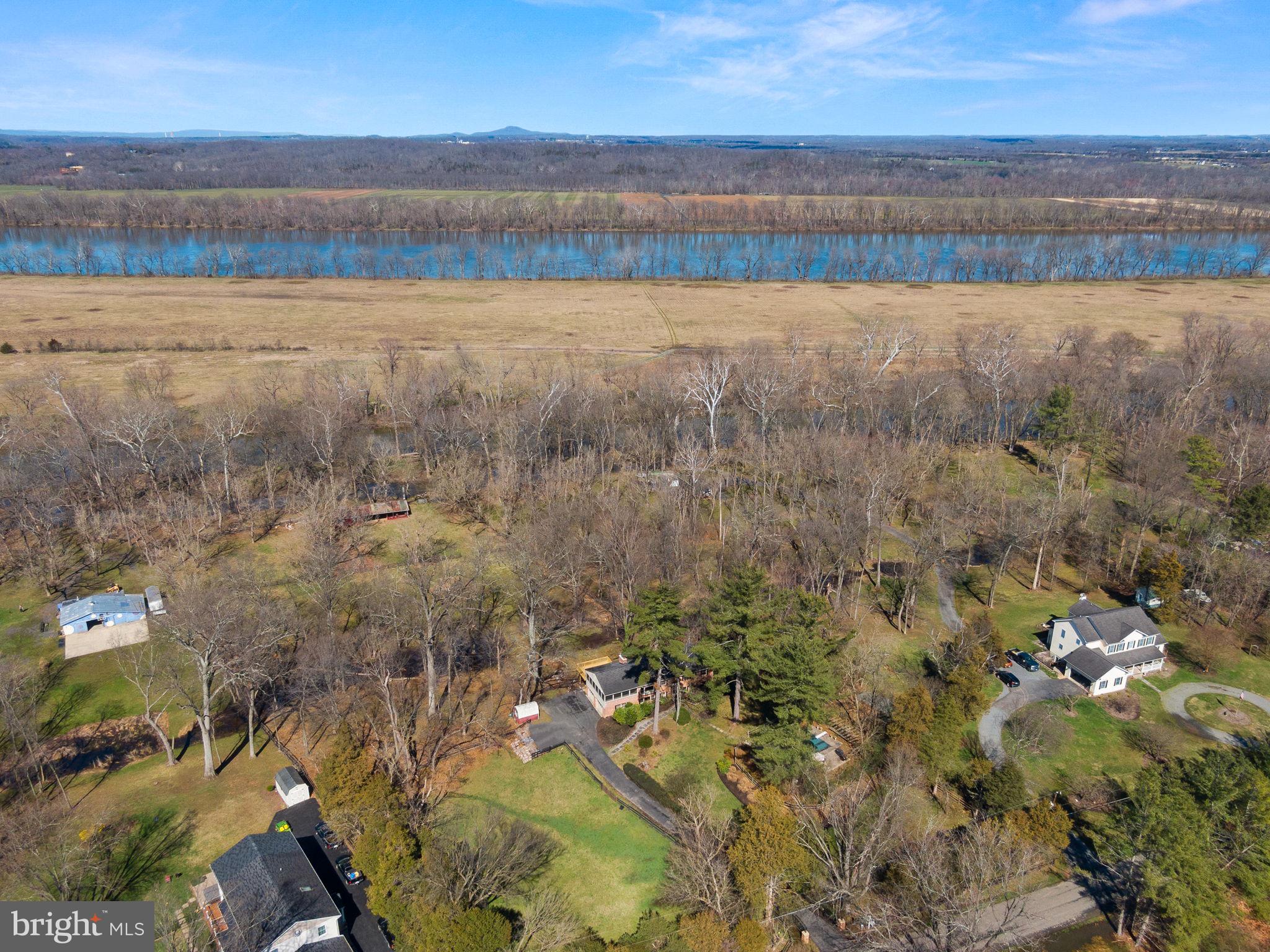 19649 Youngs Cliff Road Sterling, VA 20165 - Photo 71 of 81 Gallery Image 71