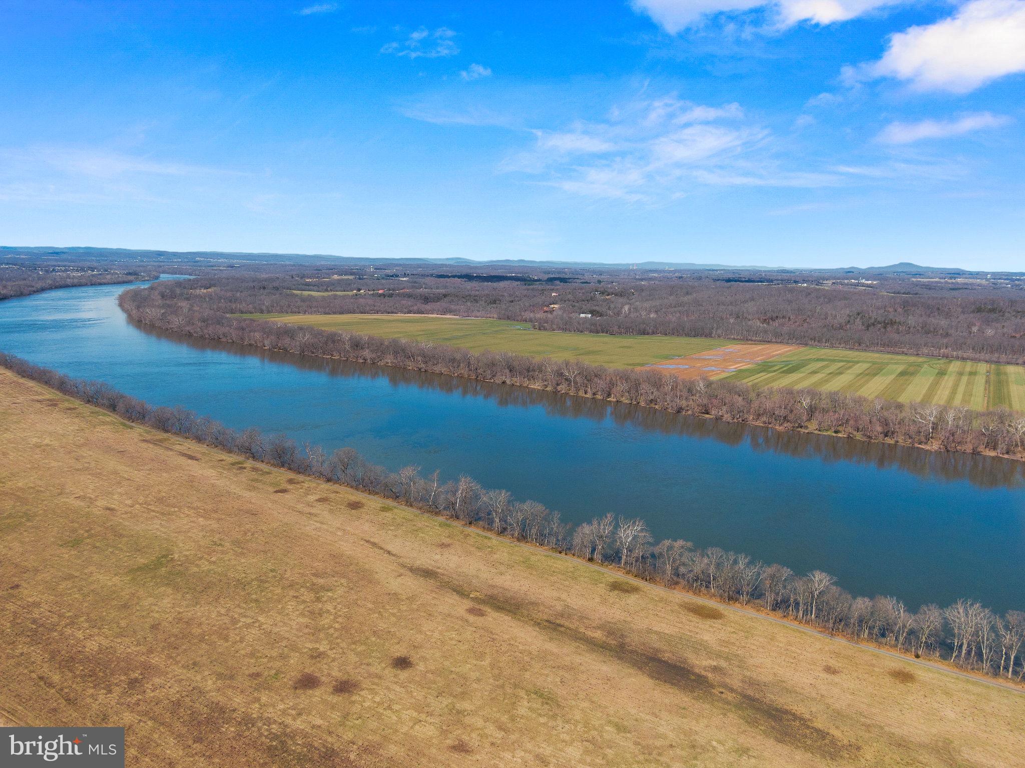 19649 Youngs Cliff Road Sterling, VA 20165 - Photo 75 of 81 Gallery Image 75