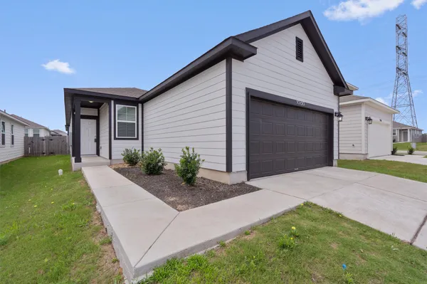 $2,200 | 10613 Ridan Way, Buda, TX 78610