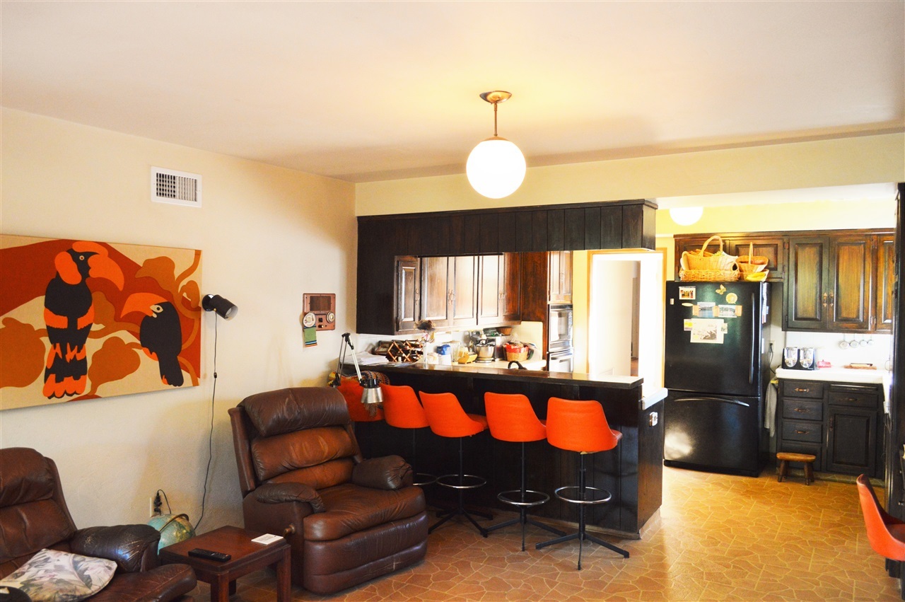 1402 Rodeo Drive La Jolla, CA 92037 - Photo 7 of 14