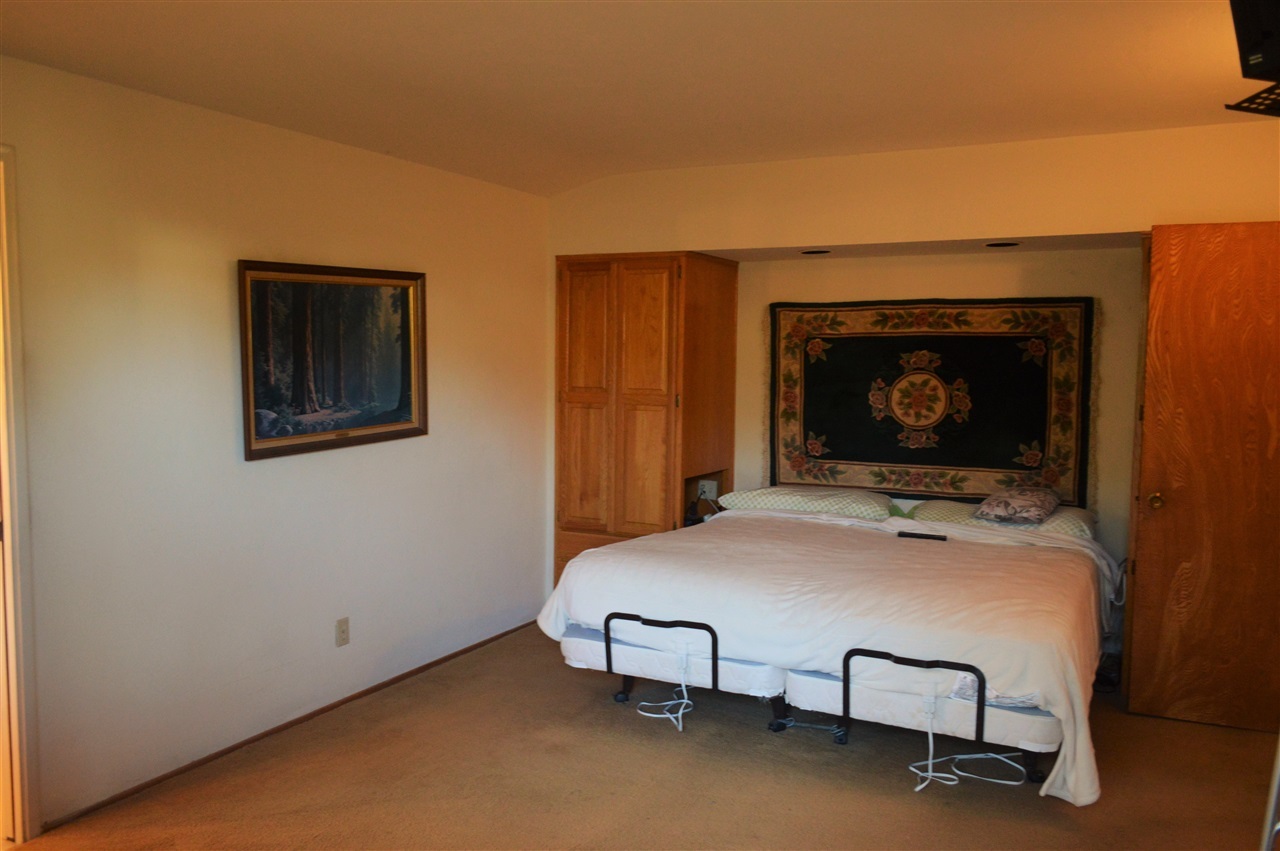 1402 Rodeo Drive La Jolla, CA 92037 - Photo 8 of 14