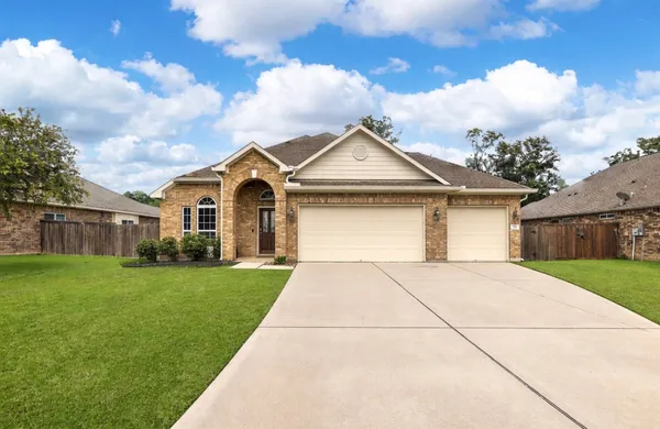 $359,999 | 71 Sable Dr., New Caney, TX 77357