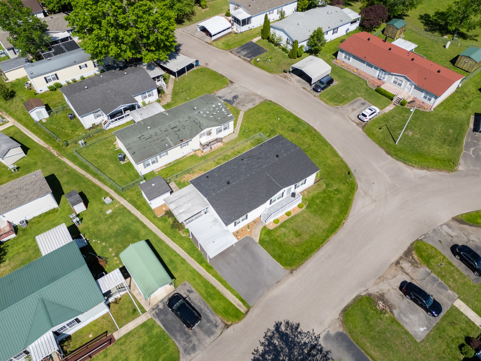 129 Broken Arrow Paris, TN 38242 - Photo 39 of 49 an aerial view of a house with a swimming pool