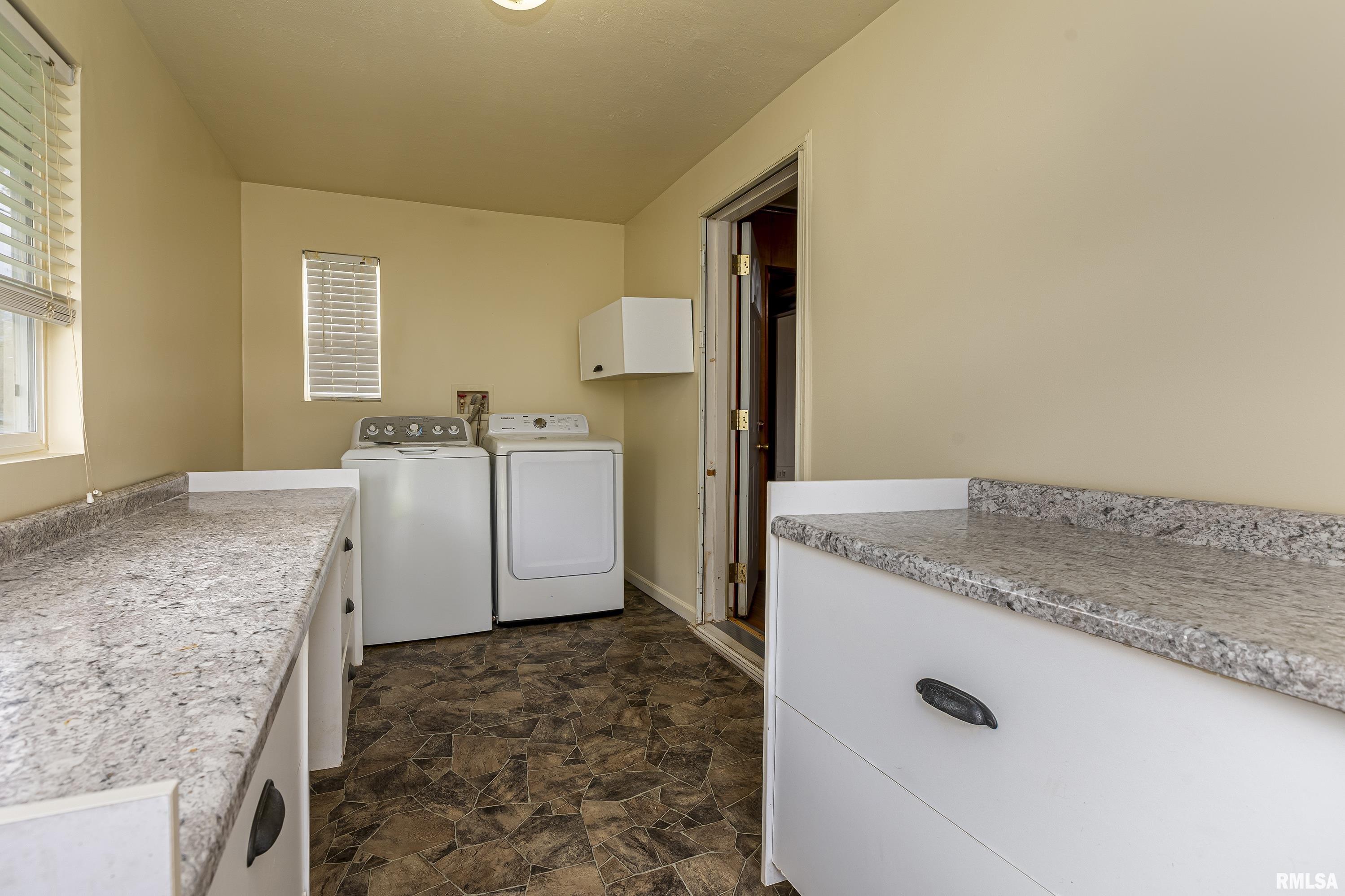 19418 Freeman Spur Road Freeman Spur, IL 62896 - Photo 11 of 26 Gallery Image 11