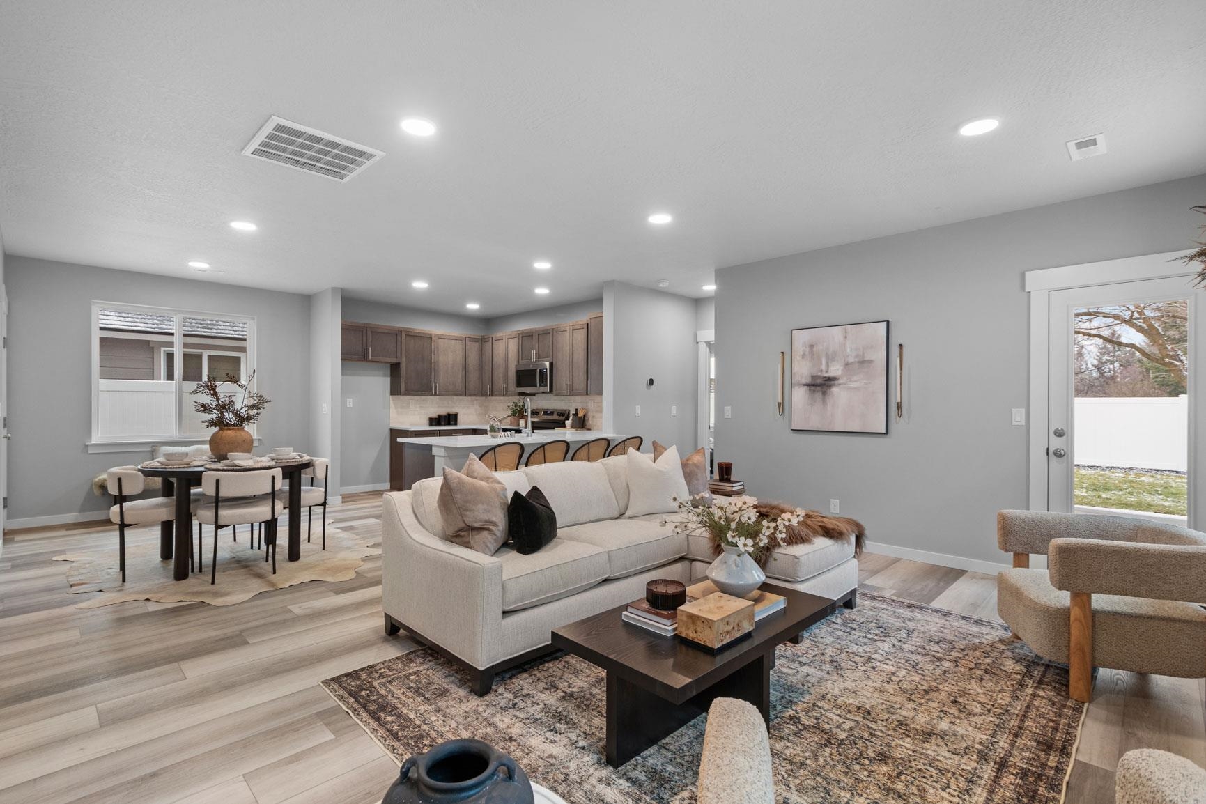 306 North Viewmont Road Greenacres, WA 99016 - Photo 11 of 25