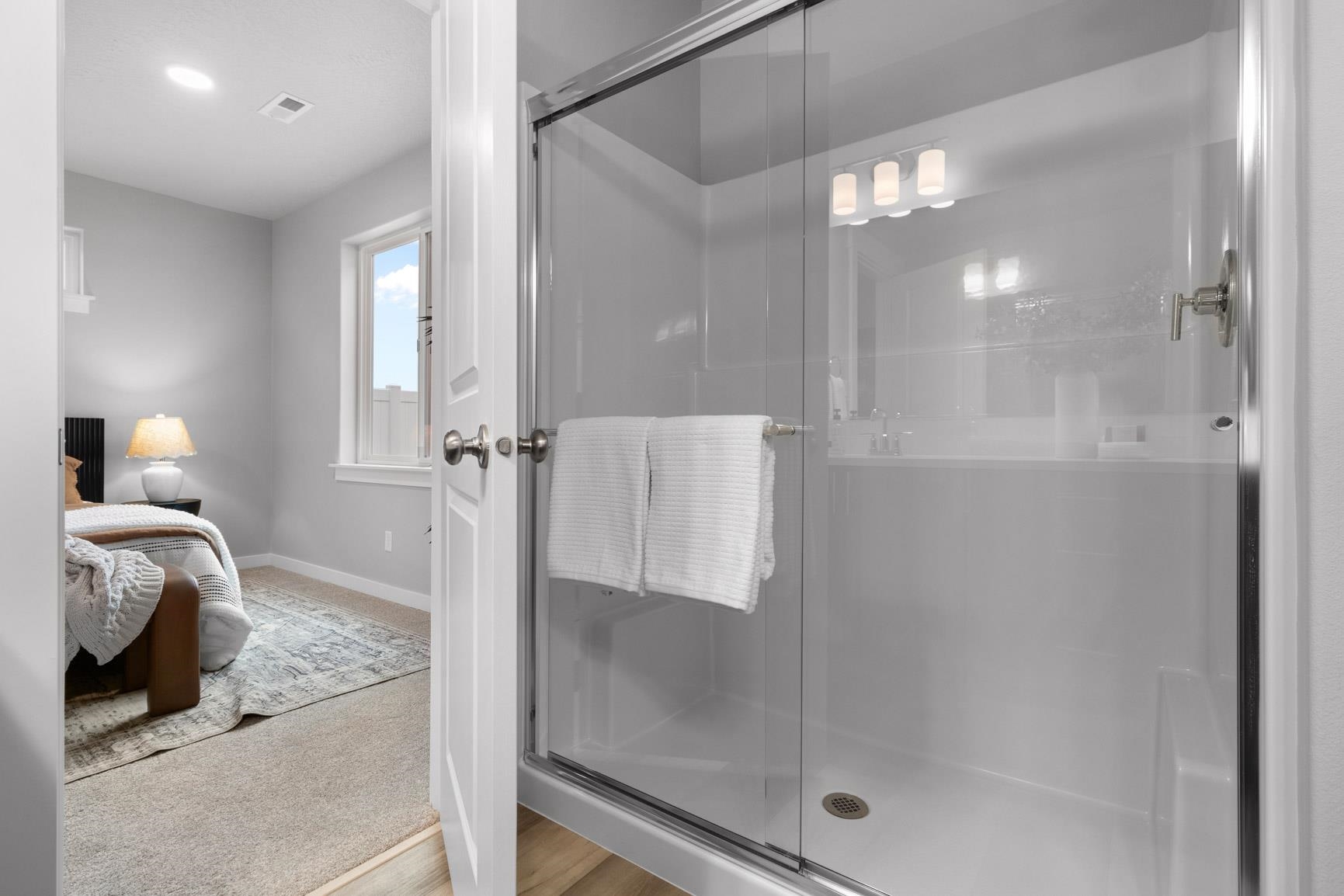 306 North Viewmont Road Greenacres, WA 99016 - Photo 7 of 25