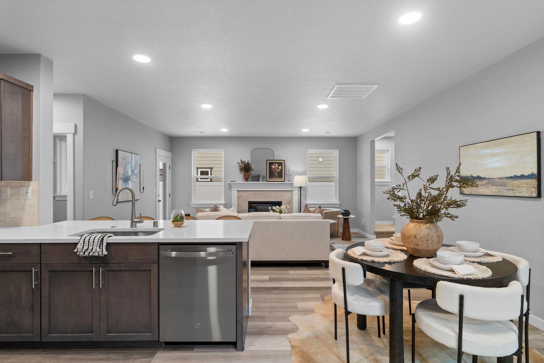 306 North Viewmont Road Greenacres, WA 99016 - Photo 9 of 25