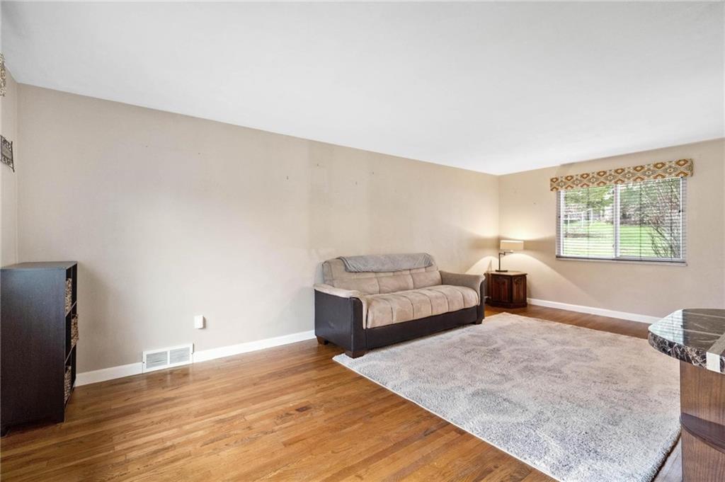 1668 O'Block Road Pittsburgh, PA 15239 - Photo 4 of 25 Gallery Image 4