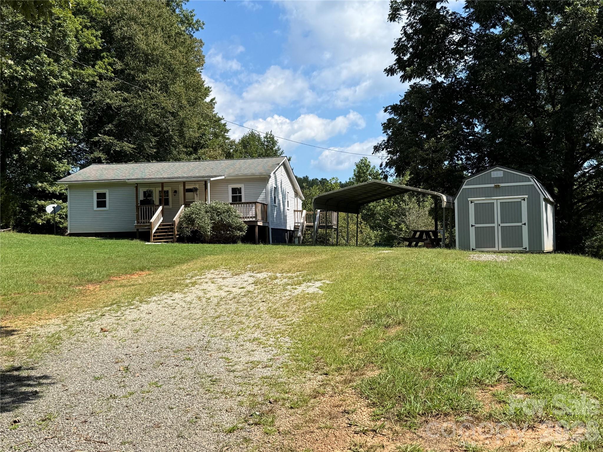 44 Oak Hill Road Nebo, NC 28761 - Photo 2 of 40 Gallery Image 2