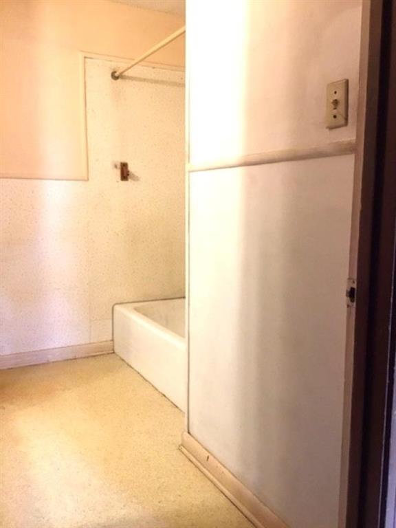 1424 Tennessee Street Lake Charles, LA 70607 - Photo 3 of 15