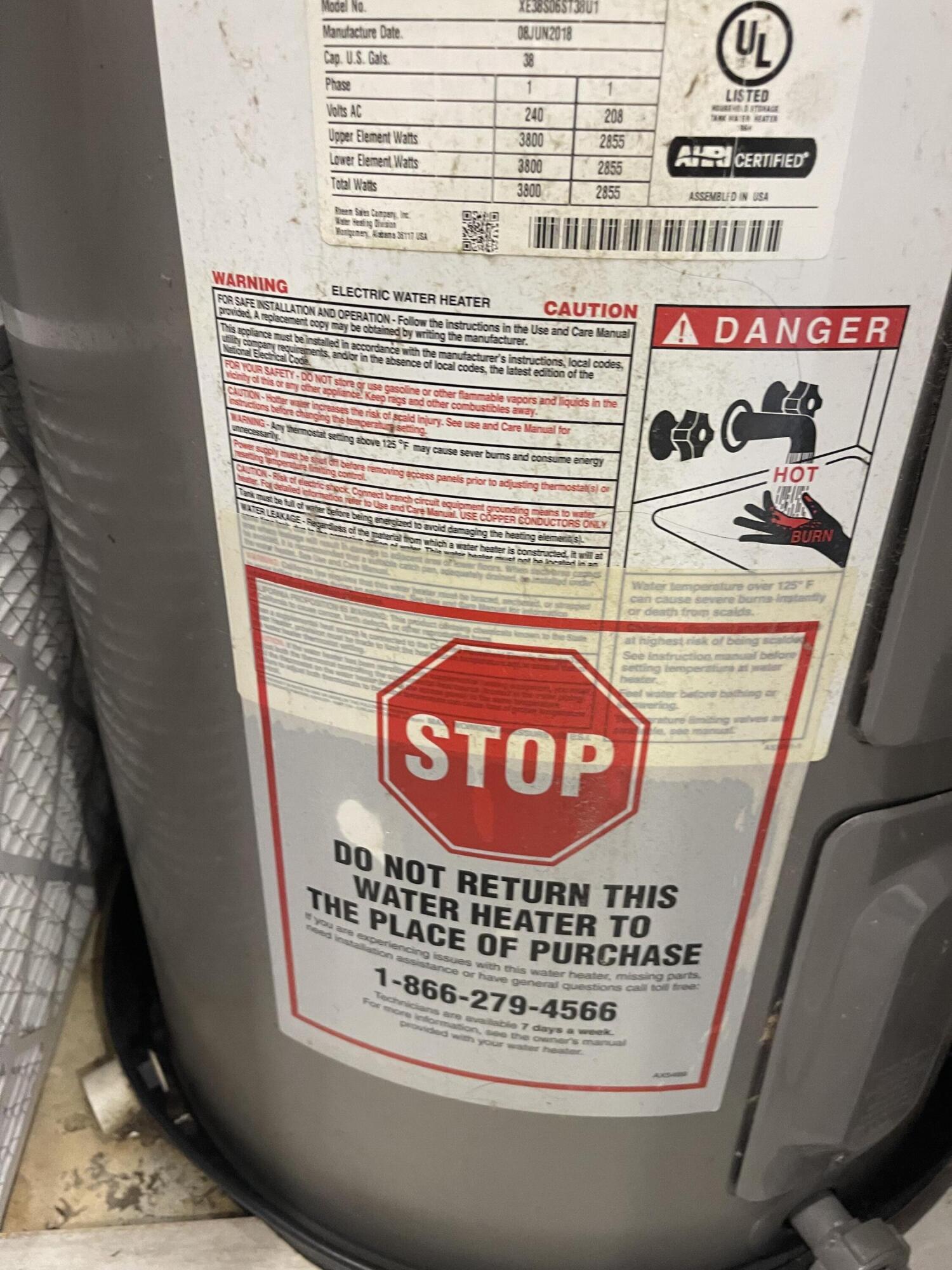 6157 Sunny Pointe Circle Delray Beach, FL 33484 - Photo 42 of 64 a sign on the side of a building