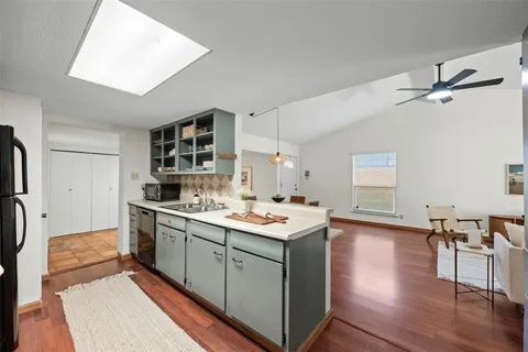 $349,000 | 4610 South 1st Street, Austin, TX 78745