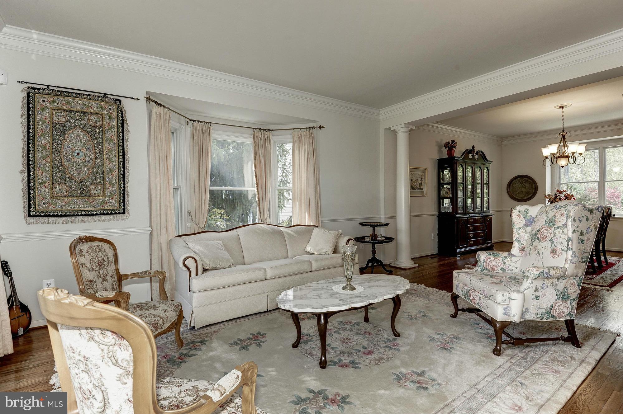 1330 Dasher Lane Reston, VA 20190 - Photo 2 of 30 Living Room