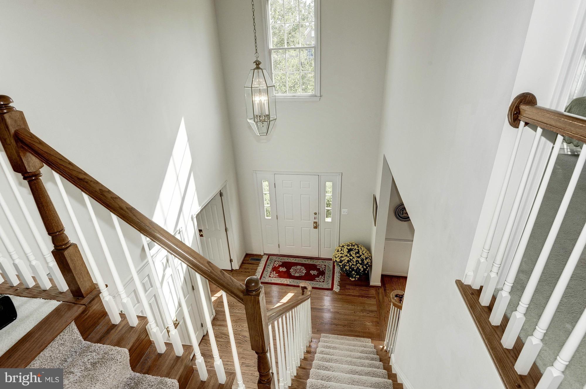 1330 Dasher Lane Reston, VA 20190 - Photo 14 of 30 Foyer