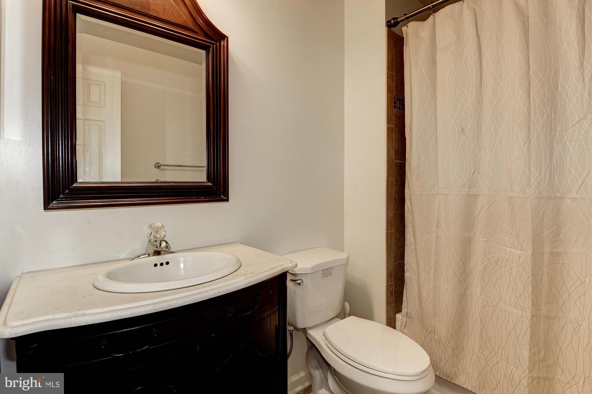 1330 Dasher Lane Reston, VA 20190 - Photo 25 of 30 Bath
