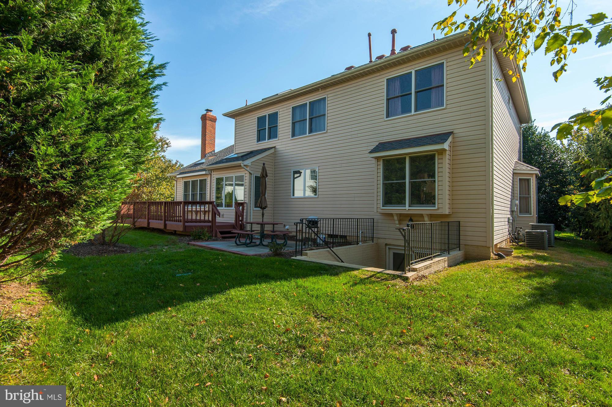 1330 Dasher Lane Reston, VA 20190 - Photo 30 of 30 Exterior (Rear)