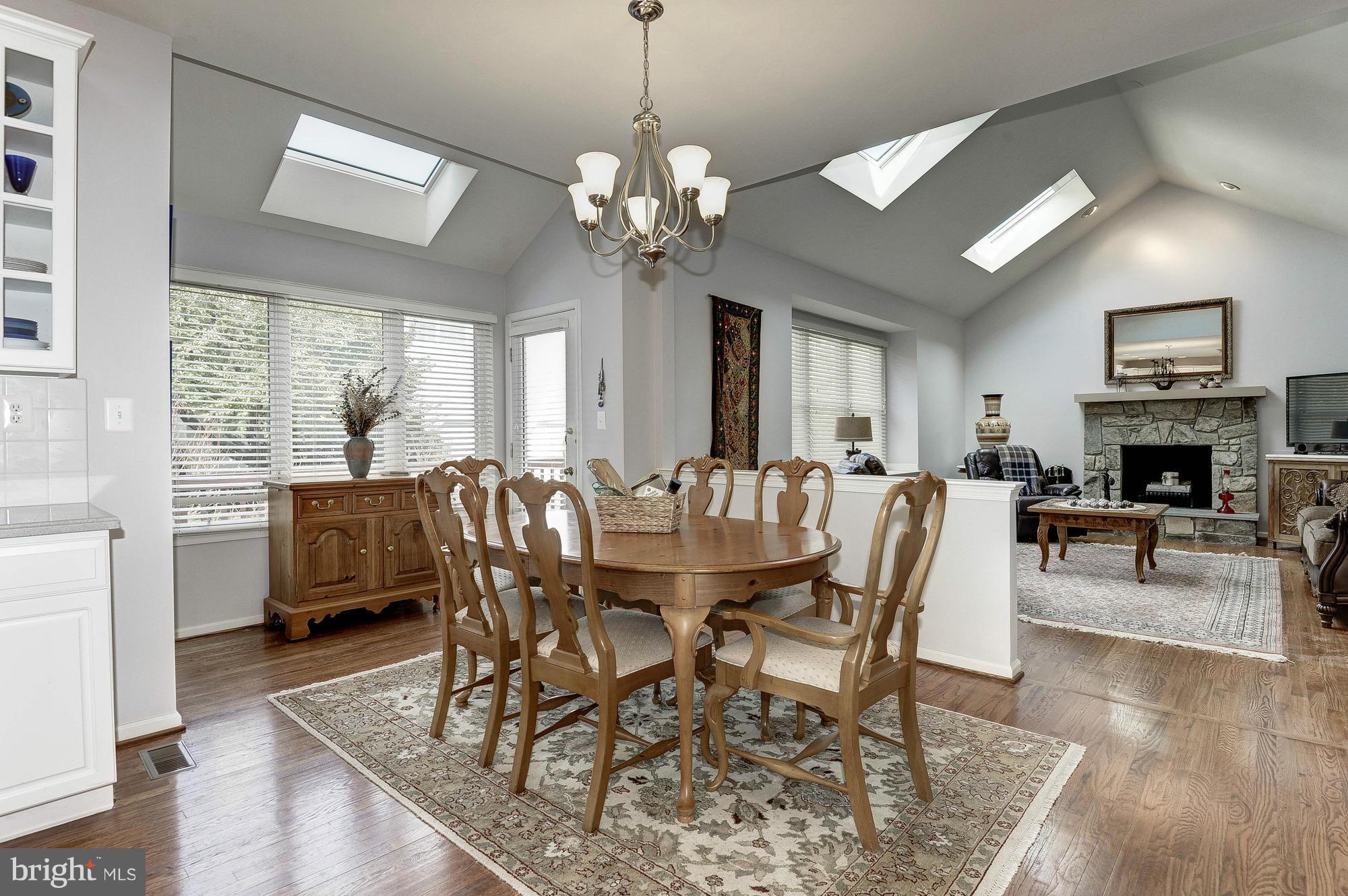 1330 Dasher Lane Reston, VA 20190 - Photo 7 of 30 Breakfast Area