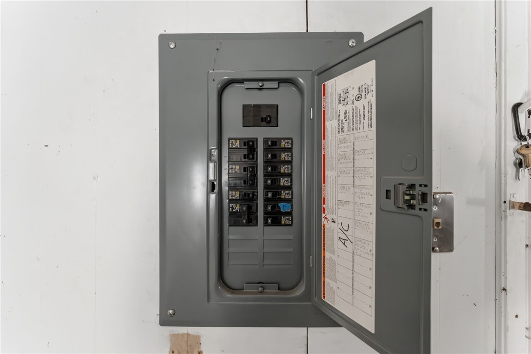 4 York Drive Coventry, RI 02816 - Photo 29 of 34