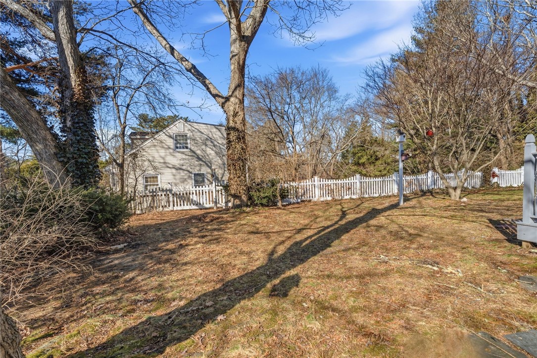 4 York Drive Coventry, RI 02816 - Photo 31 of 34
