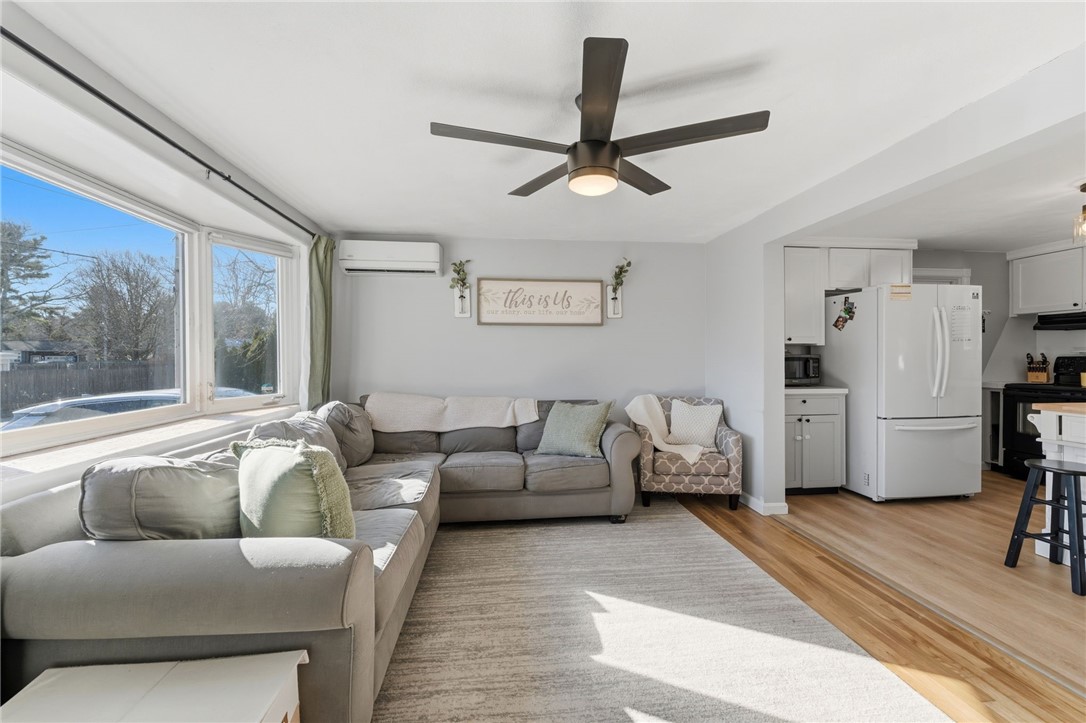 4 York Drive Coventry, RI 02816 - Photo 6 of 34