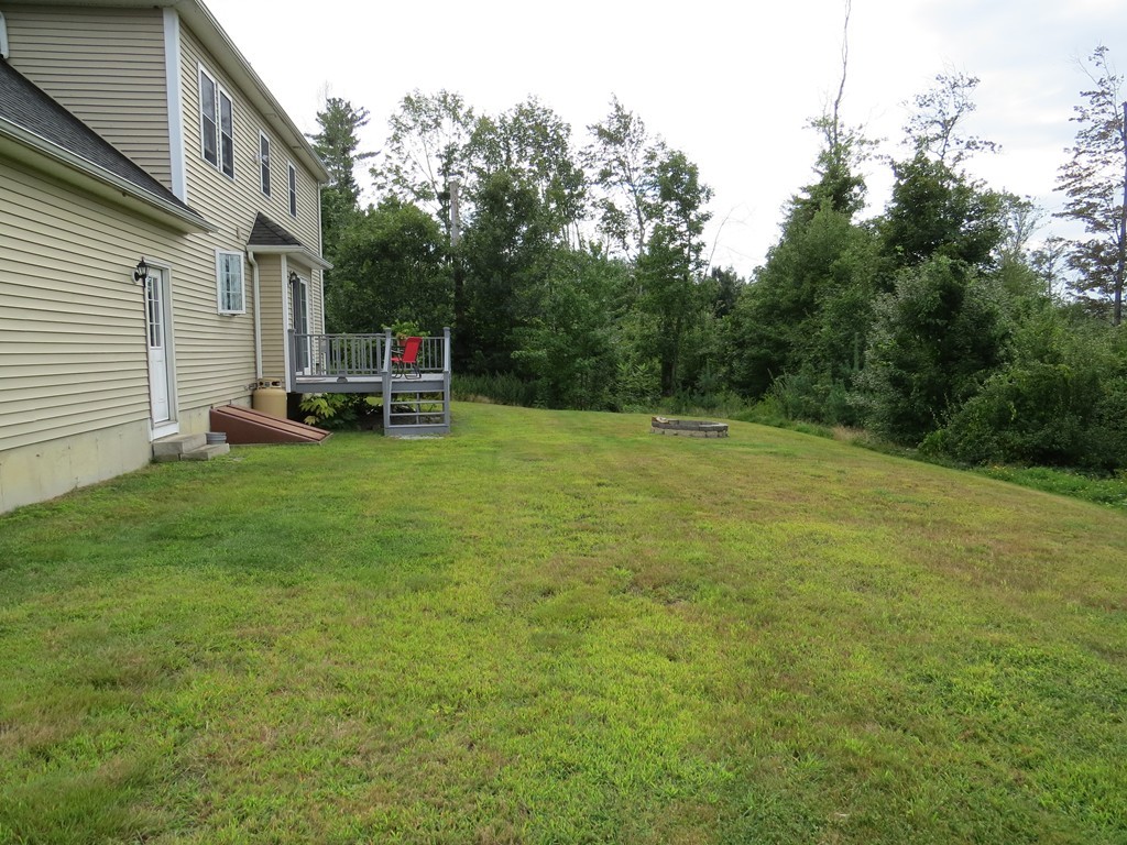 8 Farquhar Road Sturbridge, MA 01566 - Photo 25 of 27