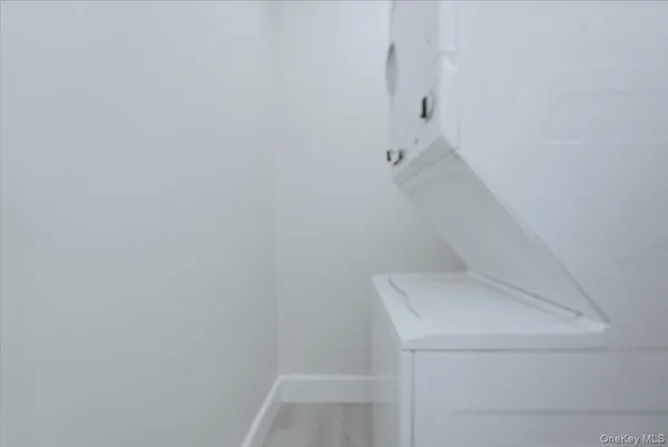 $4,300 | 136 Albany Boulevard, Unit 17E, Atlantic Beach, NY 11509