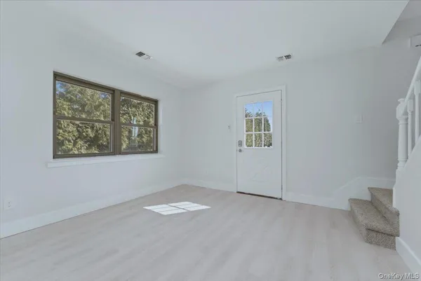 $4,300 | 136 Albany Boulevard, Unit 17E, Atlantic Beach, NY 11509