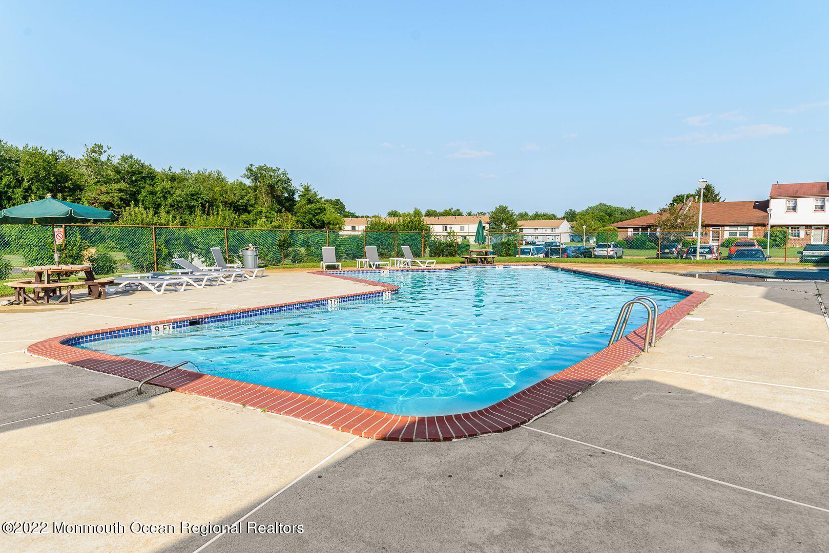 90 Greenwood Loop Road Brick, NJ 08724 - Photo 11 of 12 U2hJ0MTA