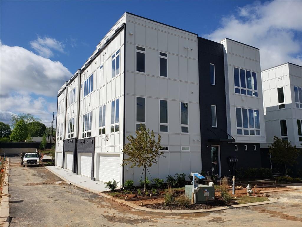 819 Winslow Way Northwest Atlanta, GA 30318 - Photo 1 of 1 These are photos of similar homes in Oliver Street Townhomes.