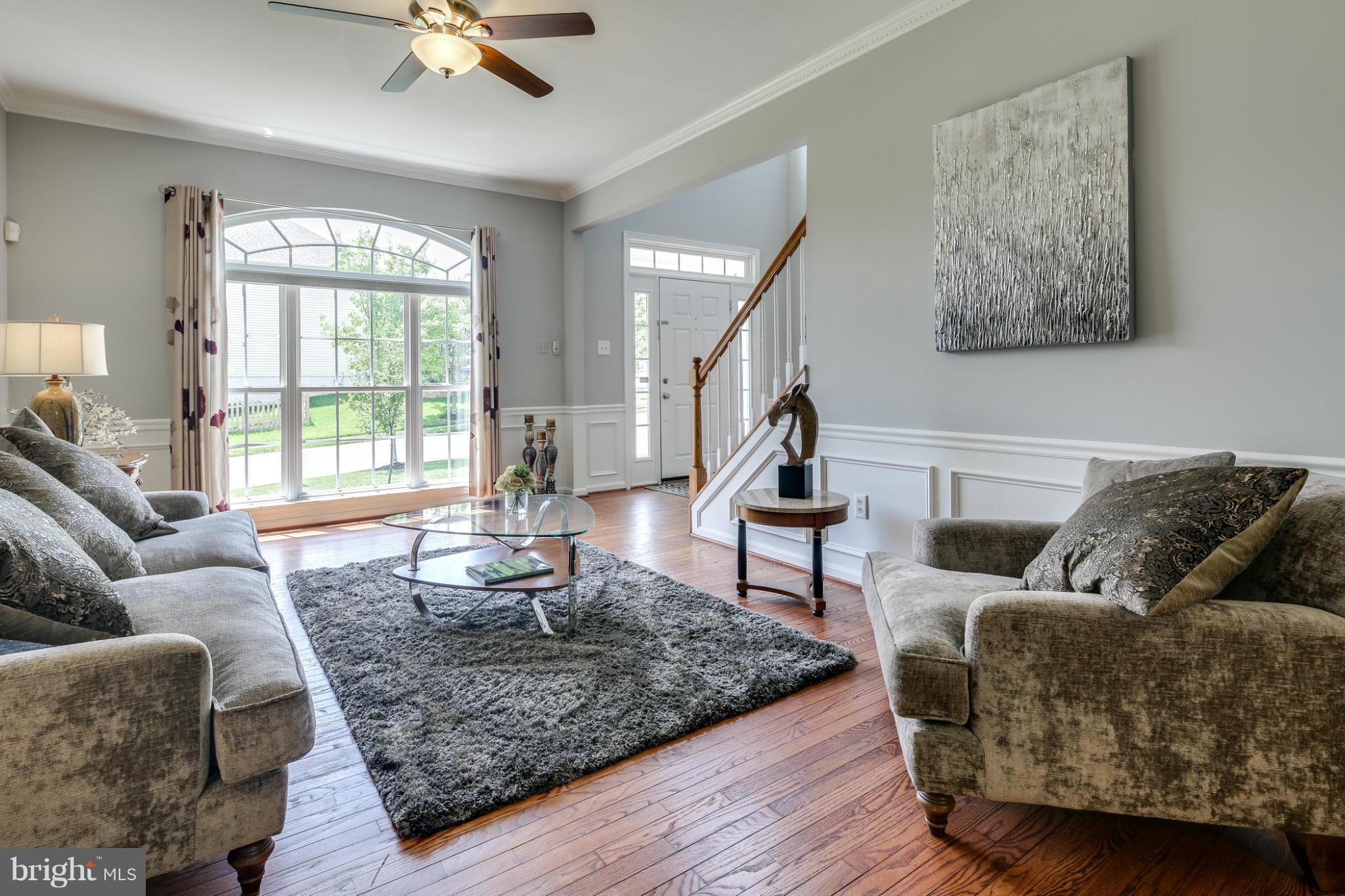 5989 Sandy Ridge Elkridge, MD 21075 - Photo 4 of 30 Living Room