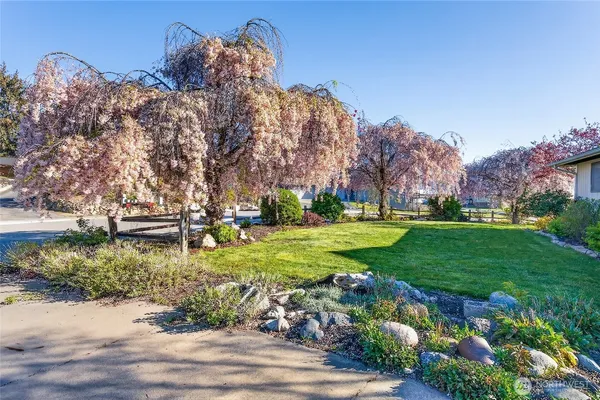 $640,000 | 2629 Lemaister Avenue, Wenatchee, WA 98801