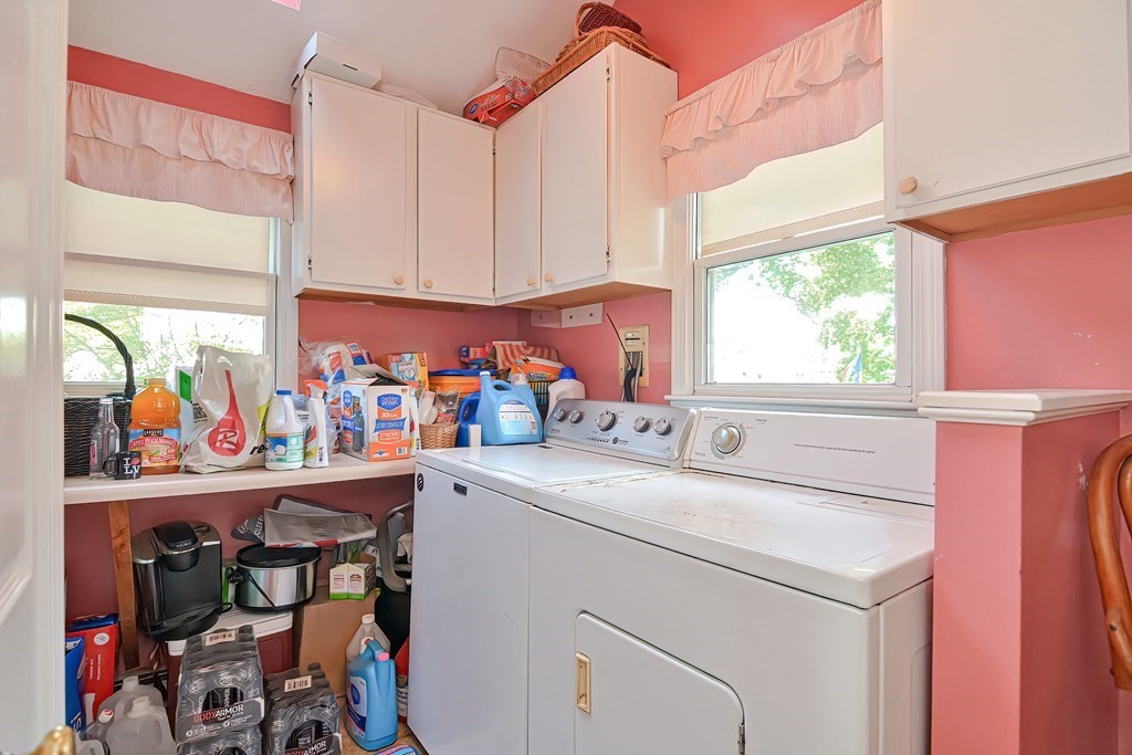 208 Cherry Street Newton, MA 02465 - Photo 25 of 35