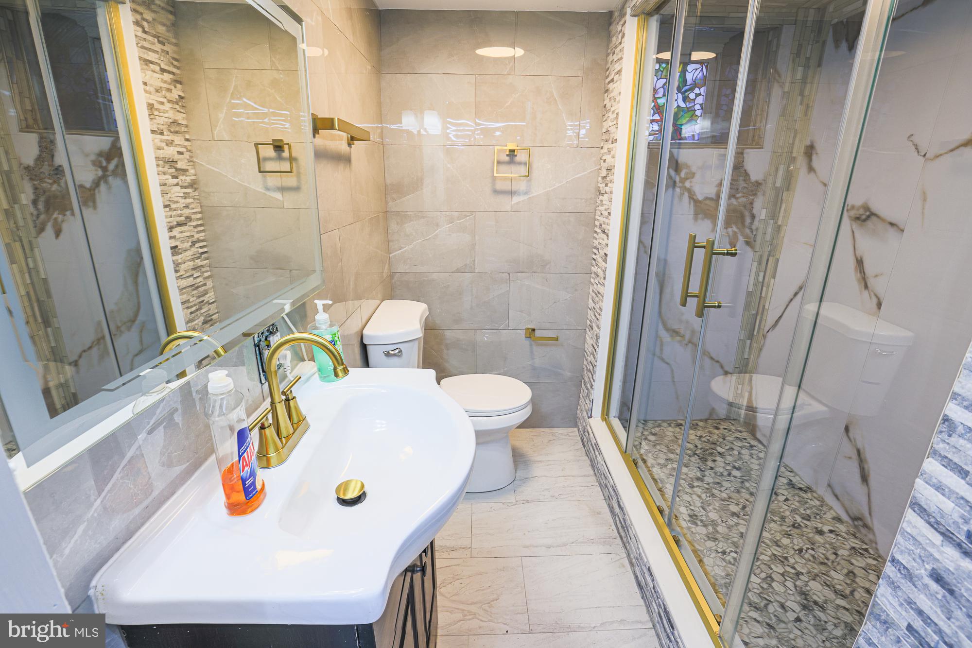 3065 Mayfield Avenue Baltimore, MD 21213 - Photo 17 of 43