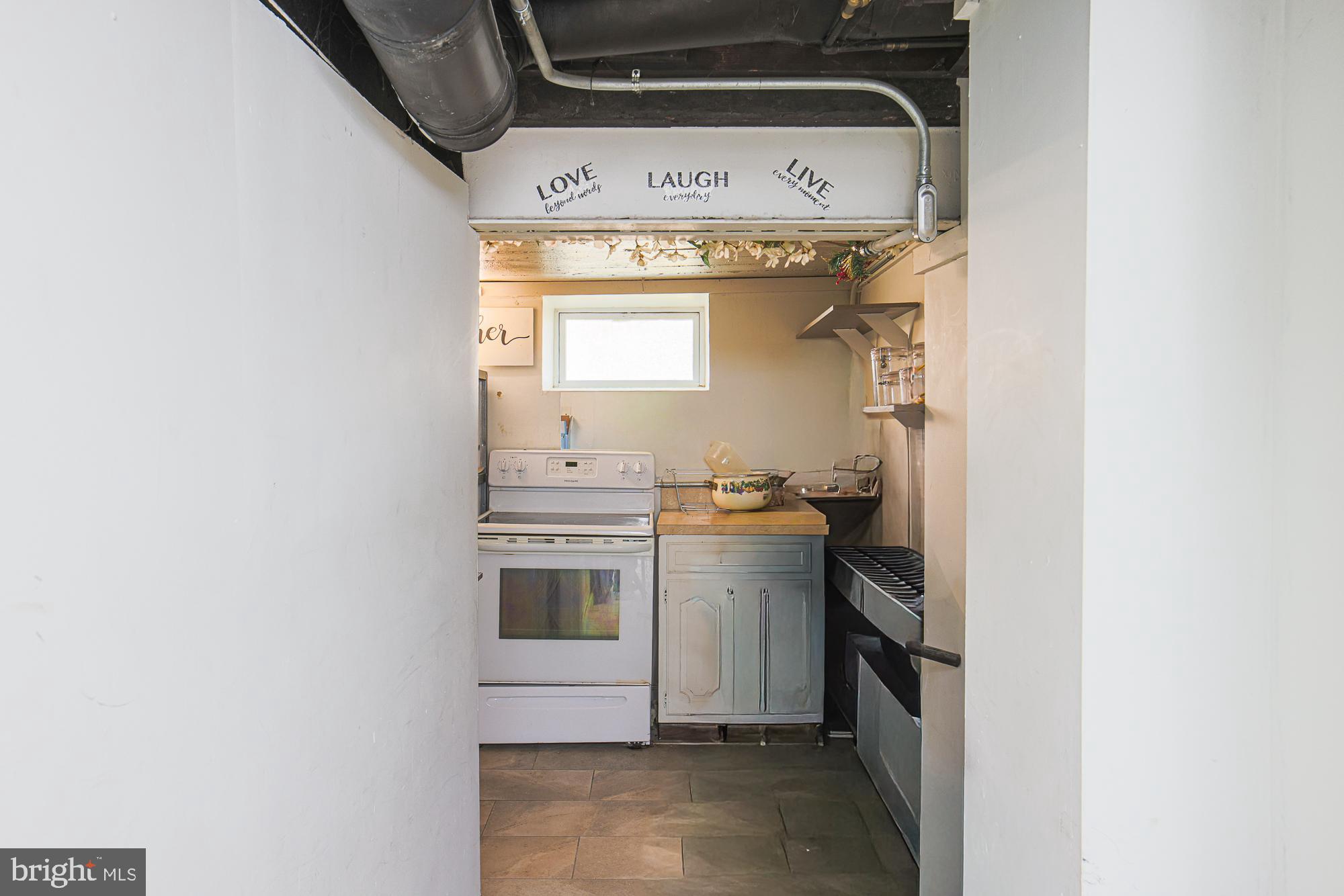 3065 Mayfield Avenue Baltimore, MD 21213 - Photo 20 of 43